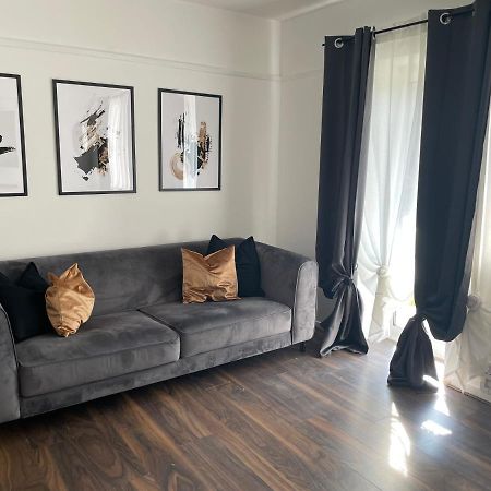 Lovely 2Bedroom 4Mins From Wimbledon Station Лондон Екстер'єр фото