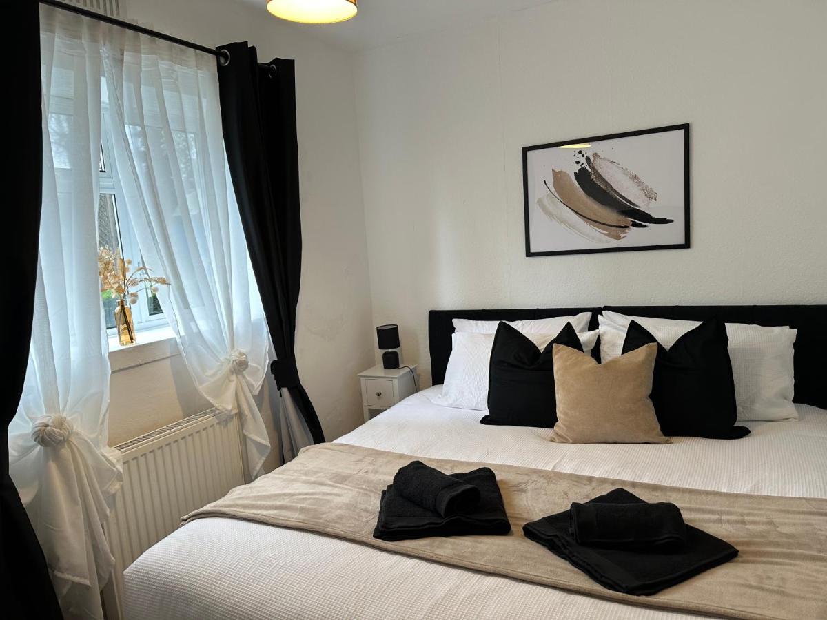 Lovely 2Bedroom 4Mins From Wimbledon Station Лондон Екстер'єр фото