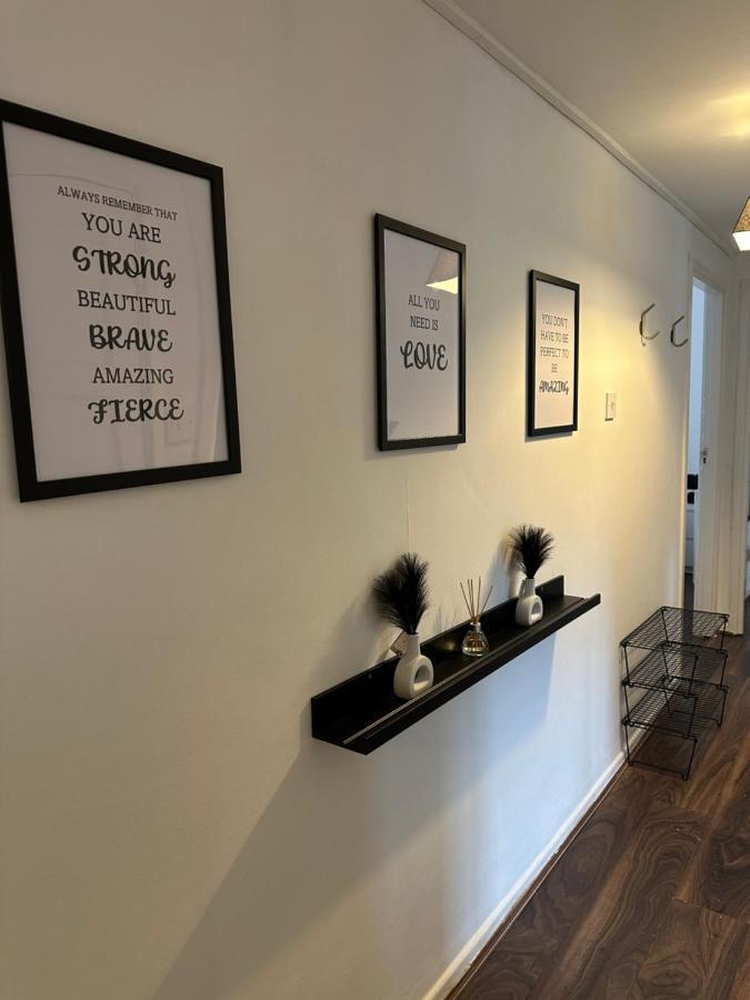 Lovely 2Bedroom 4Mins From Wimbledon Station Лондон Екстер'єр фото