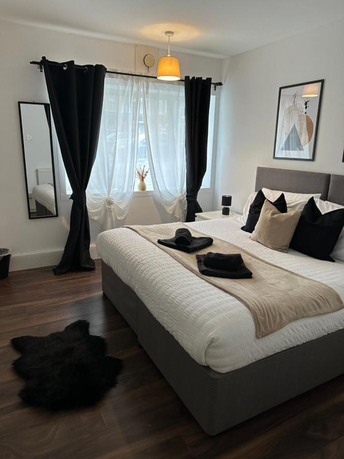 Lovely 2Bedroom 4Mins From Wimbledon Station Лондон Екстер'єр фото