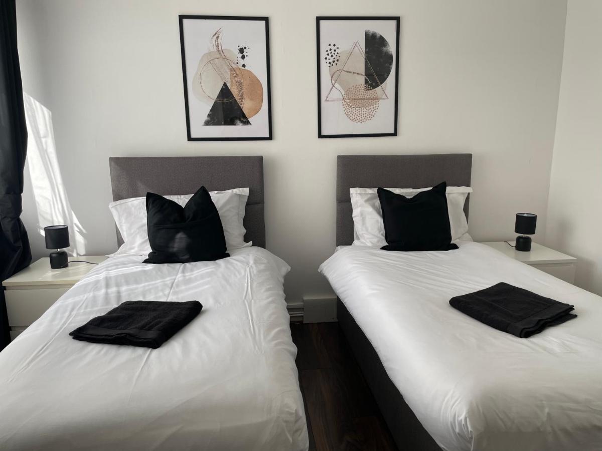 Lovely 2Bedroom 4Mins From Wimbledon Station Лондон Екстер'єр фото